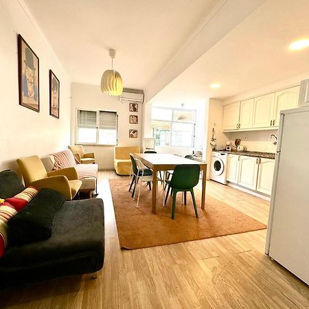 Almada Big Flat Next To Lisbon And Caparica Beach Ngoại thất bức ảnh