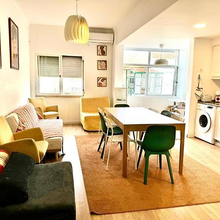 Almada Big Flat Next To Lisbon And Caparica Beach Ngoại thất bức ảnh