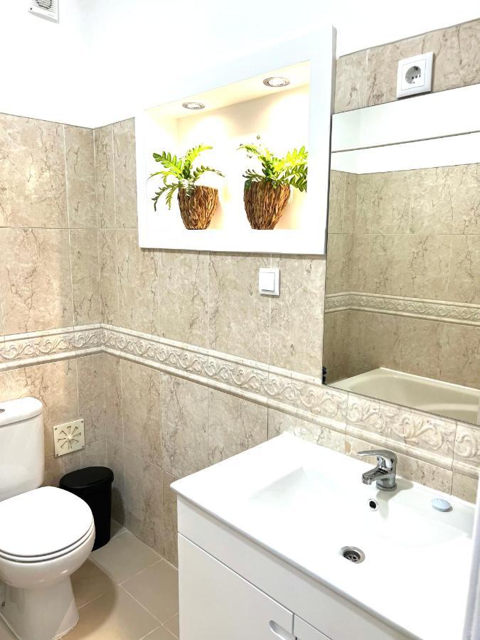 Almada Big Flat Next To Lisbon And Caparica Beach Ngoại thất bức ảnh