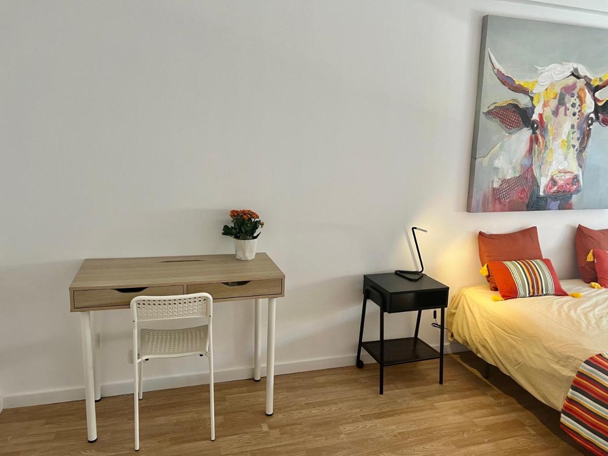 Almada Big Flat Next To Lisbon And Caparica Beach Ngoại thất bức ảnh