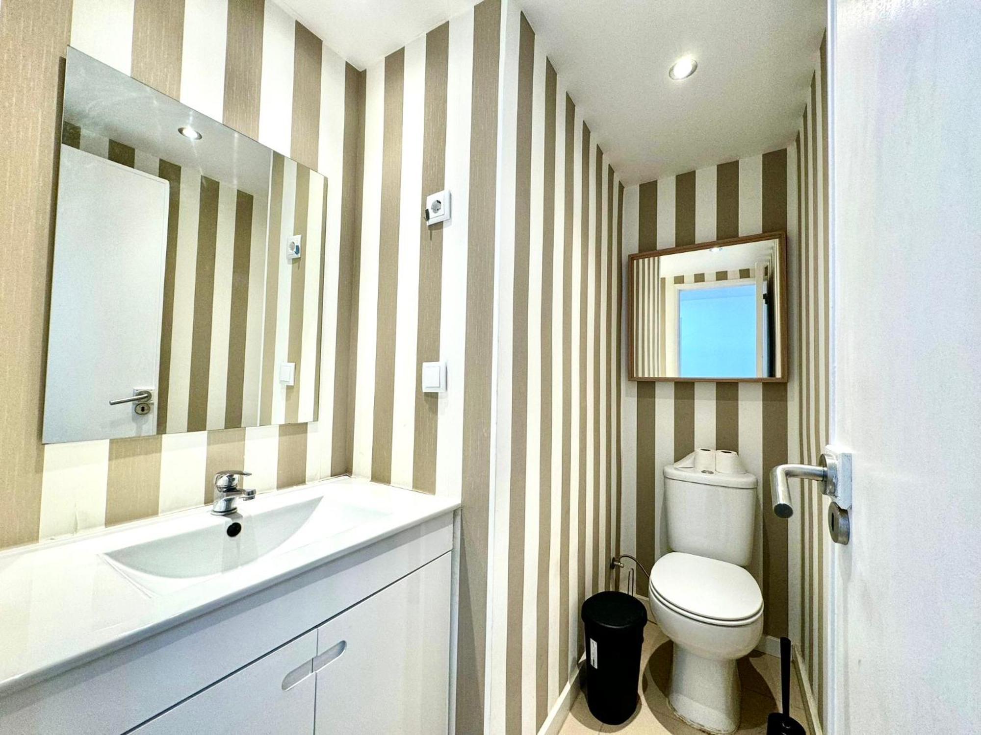 Almada Big Flat Next To Lisbon And Caparica Beach Ngoại thất bức ảnh